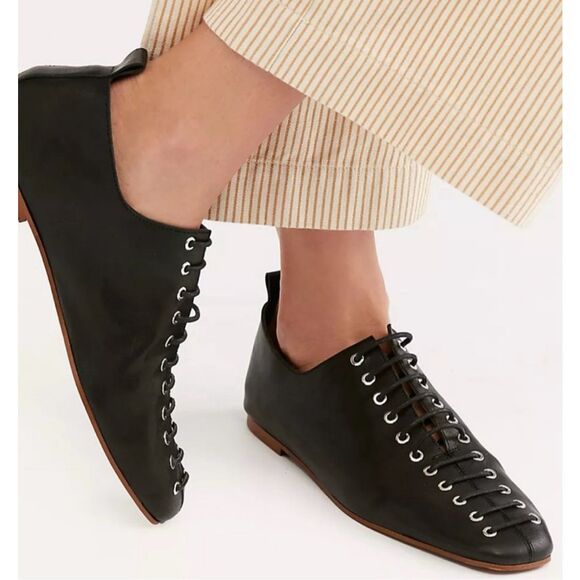 Free People Womens Lace Up Square‎ Toe Slip On Flat Shoes Black Size 38 US 7.5 - Picture 1 of 6